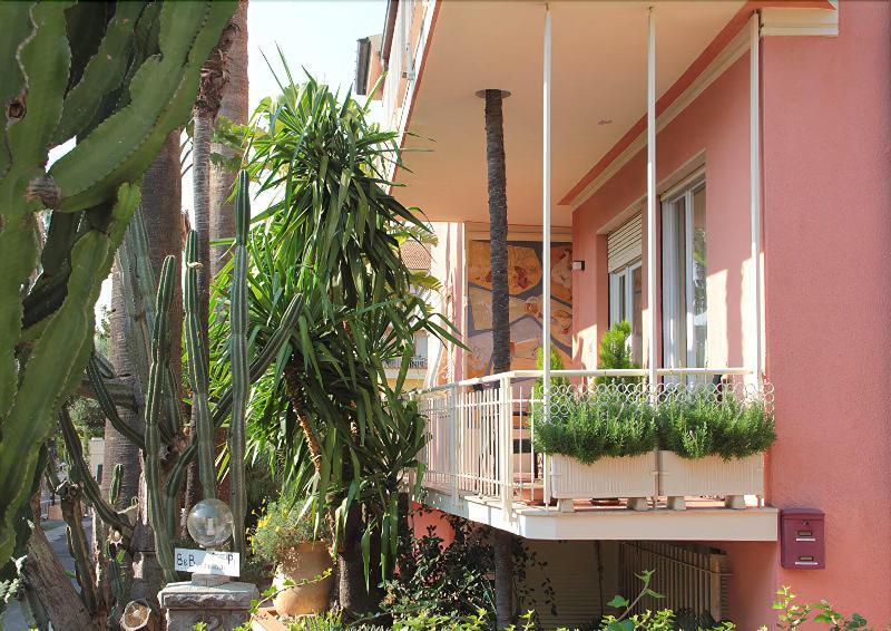 B&B Villa Mirella Bordighera Exterior photo